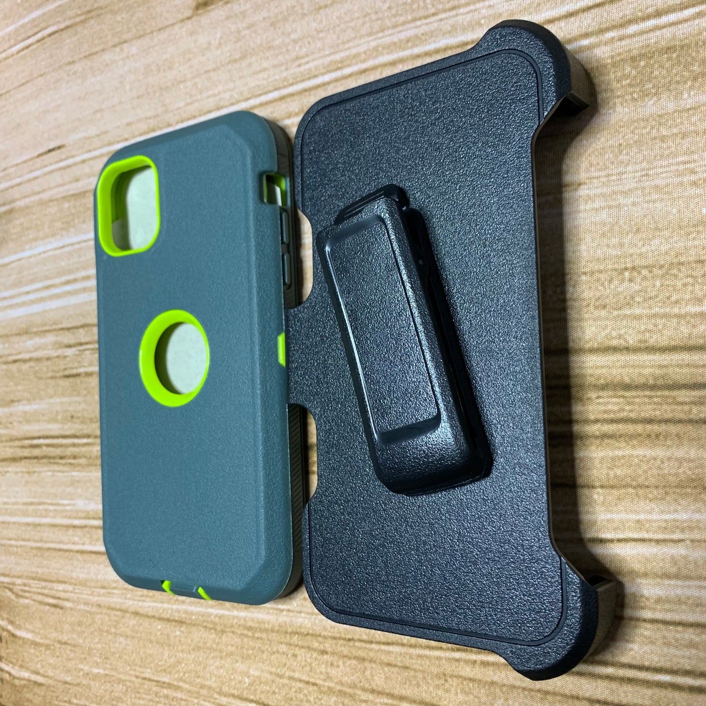 CHARCOAL GRAY & GREEN IPHONE 15 OTTER BOX CASE
