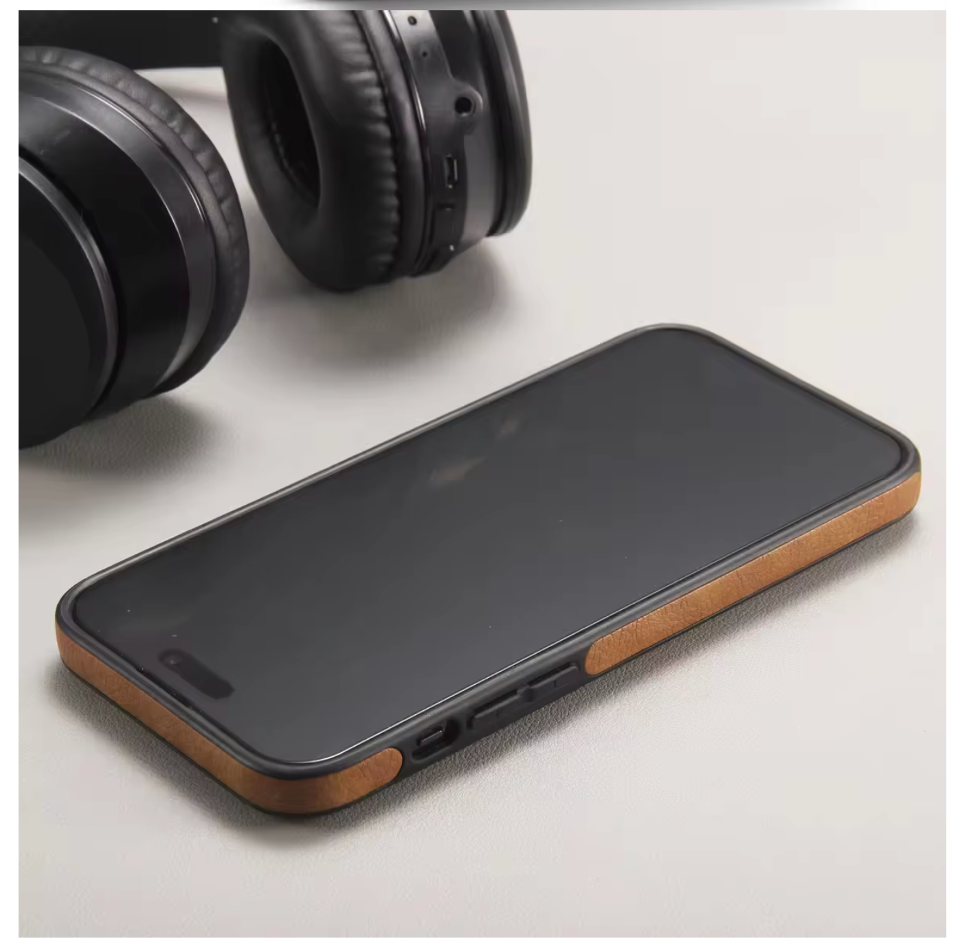 Case Bracket Holder with Metal Sports Phonecase Premium PU Leather